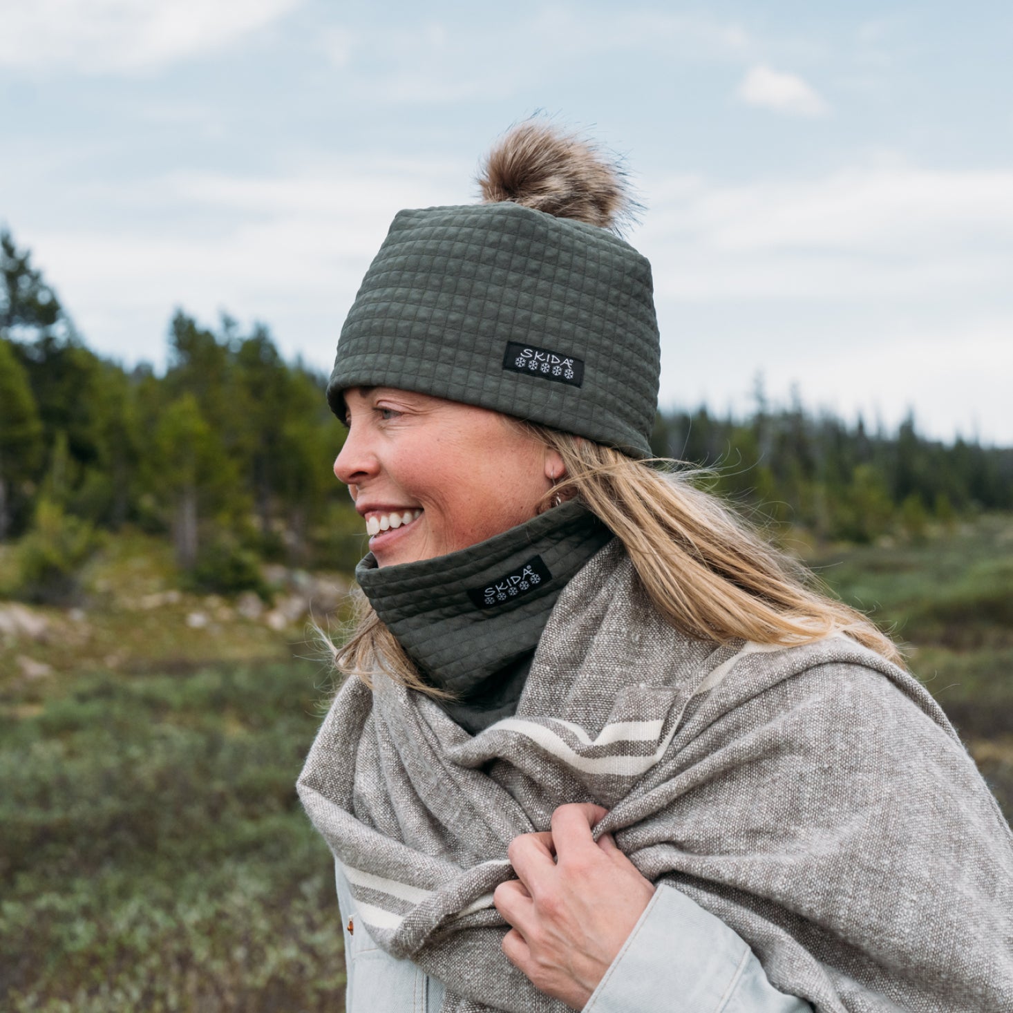 Skida Olive Green Chateau Hat the Fleece Lining Delphine | Chateau Fleece-Lined Pom Hat main image 4