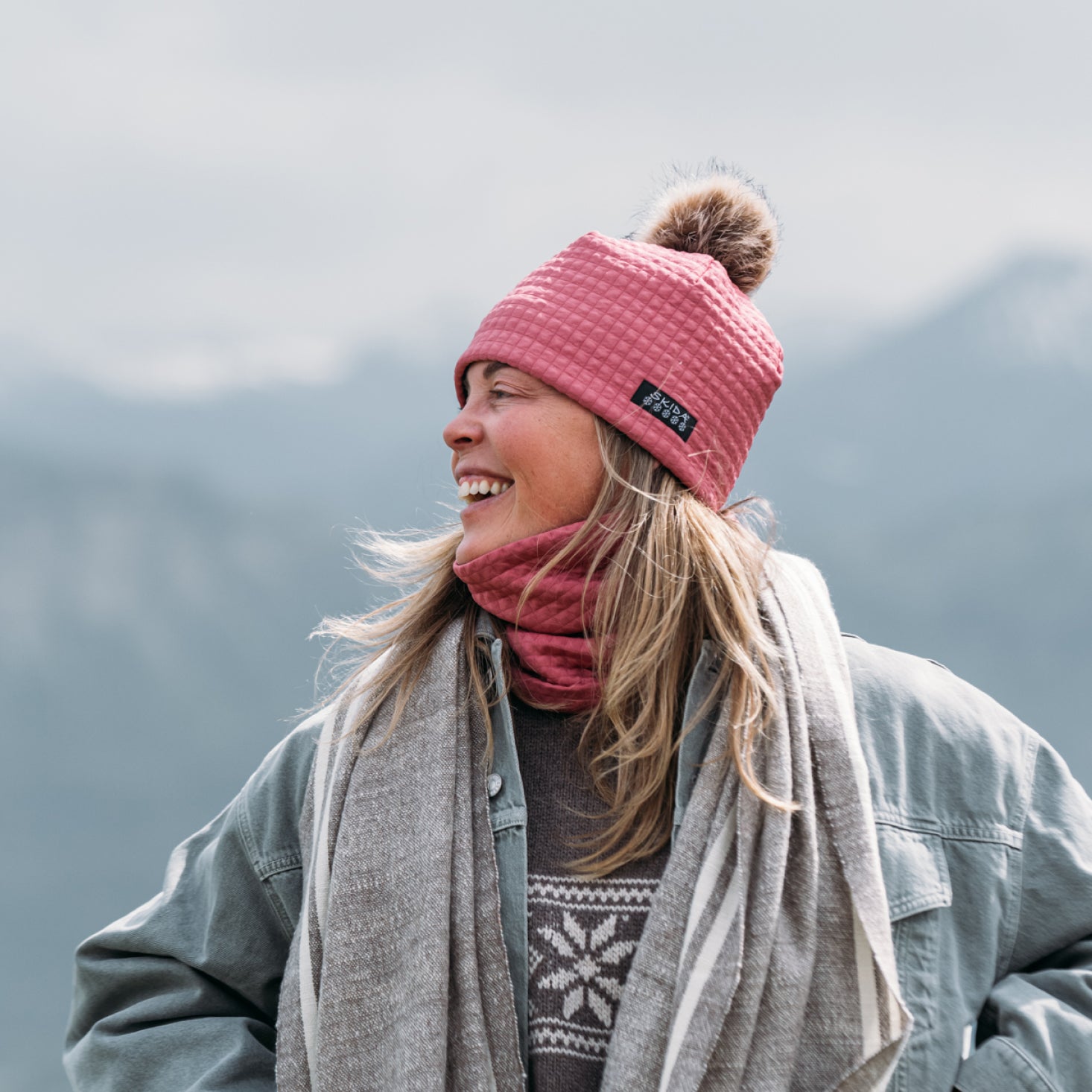Shiraz Chateau Fleece-Lined Pom Hat