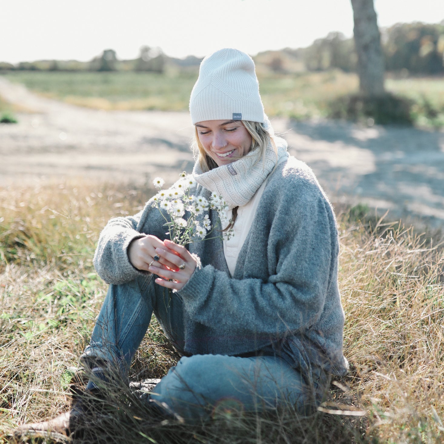 Skida Cashmere beanie $82 Whisper | Cashmere Vista Knit main image 2